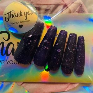 “Sweet Treat” Mood Changing Nails